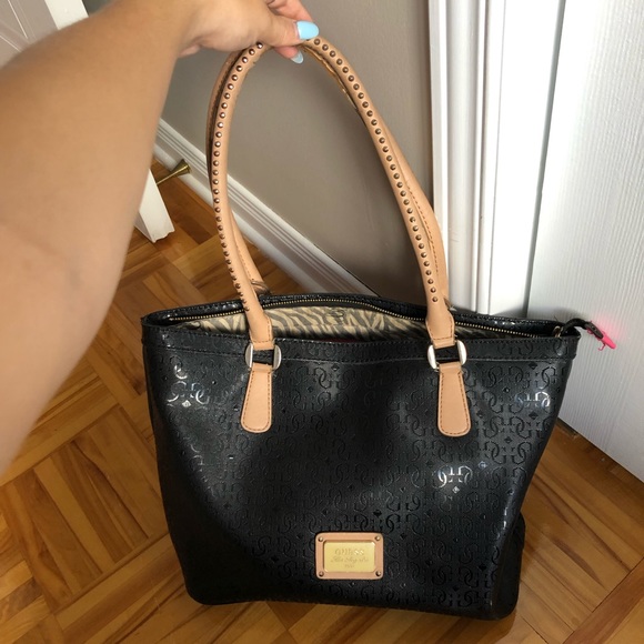Guess Handbags - monogram Guess bag🖤